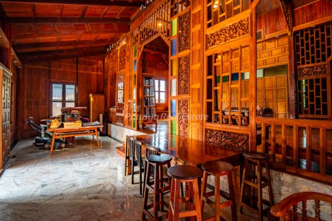 House in Bang Lamung, Thailand 7 bedrooms № 159975 - photo 6