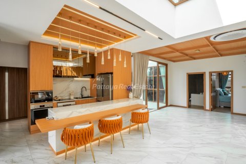 Haus in Bang Lamung, Thailand 5 Schlafzimmer № 159976 - Foto 5