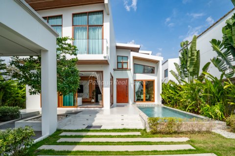 Haus in Bang Lamung, Thailand 5 Schlafzimmer № 159976 - Foto 2