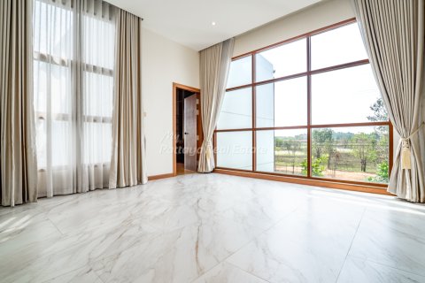 Haus in Bang Lamung, Thailand 5 Schlafzimmer № 159976 - Foto 17