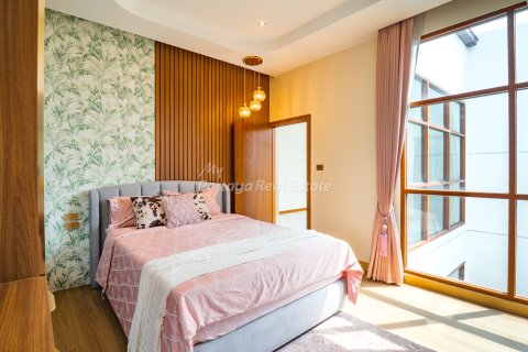 Haus in Bang Lamung, Thailand 5 Schlafzimmer № 159976 - Foto 28