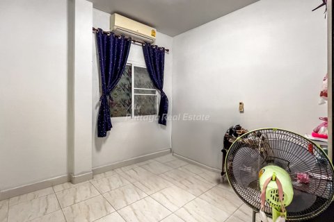 Casa de 3 dormitorios en Bang Lamung, Tailandia № 159977 - foto 17