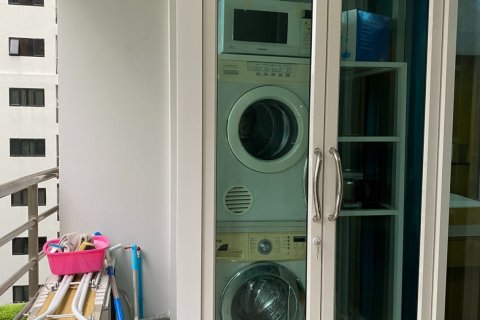 Condominio de 1 dormitorio en Bangkok, Tailandia № 143624 - foto 11