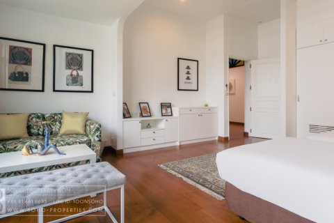 Condominio de 4 dormitorios en Bangkok, Tailandia № 143626 - foto 28