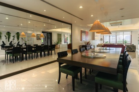 Condominio de 4 dormitorios en Bangkok, Tailandia № 143626 - foto 8