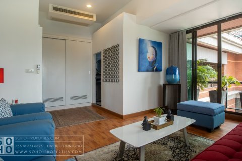 Condominio de 4 dormitorios en Bangkok, Tailandia № 143626 - foto 17