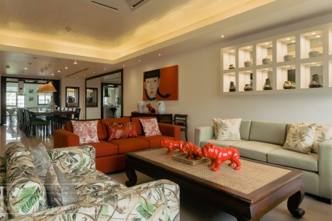 Condominio de 4 dormitorios en Bangkok, Tailandia № 143626 - foto 5