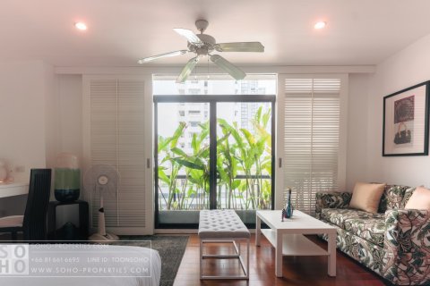 Condominio de 4 dormitorios en Bangkok, Tailandia № 143626 - foto 27