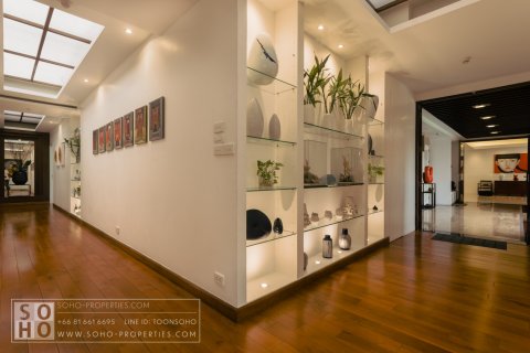 Condominio de 4 dormitorios en Bangkok, Tailandia № 143626 - foto 25