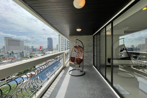 Condominio de 3 dormitorios en Bangkok, Tailandia № 143623 - foto 4