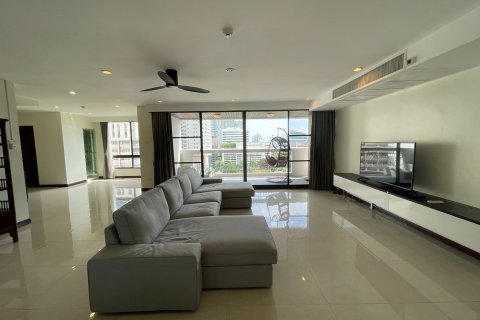 Condominio de 3 dormitorios en Bangkok, Tailandia № 143623 - foto 2