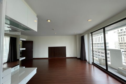 Condominio de 3 dormitorios en Bangkok, Tailandia № 143623 - foto 12