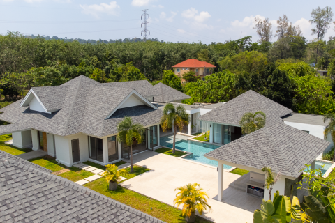 Villa in Phuket, Thailand 8 bedrooms № 167577