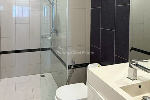 Condominio de 1 dormitorio en Pattaya, Tailandia № 205035 - foto 5