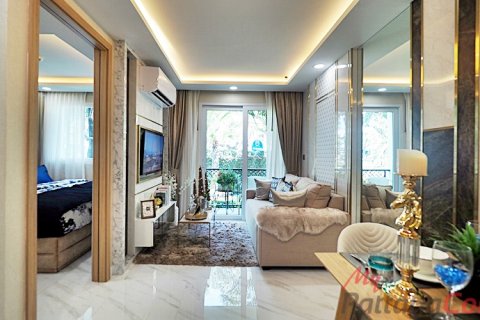 Condominio de 1 dormitorio en Bang Lamung, Tailandia № 205034 - foto 4