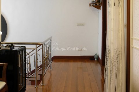 Casa de 3 dormitorios en Pattaya, Tailandia № 205030 - foto 13