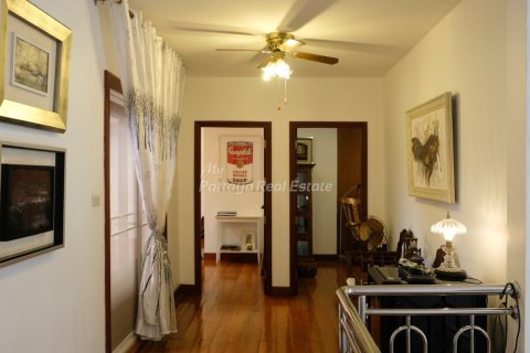 Casa de 3 dormitorios en Pattaya, Tailandia № 205030 - foto 14