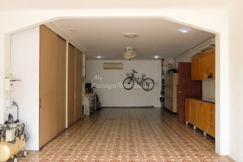 Casa de 3 dormitorios en Pattaya, Tailandia № 205030 - foto 5