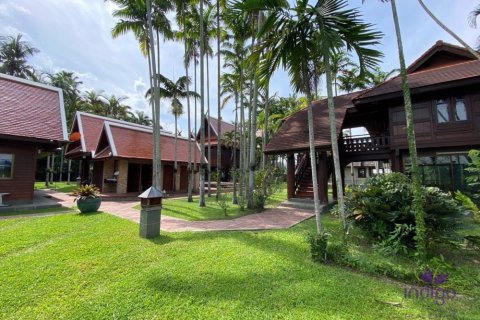 Casa de 7 dormitorios en San Sai, Tailandia № 200296 - foto 2
