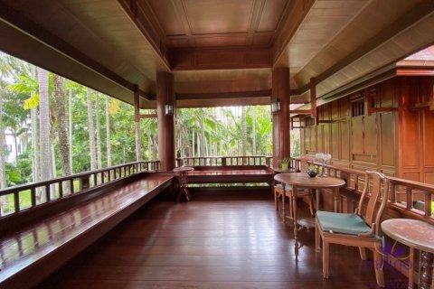 Casa de 7 dormitorios en San Sai, Tailandia № 200296 - foto 8