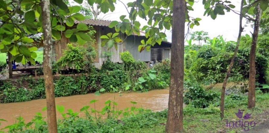 Terrain à Mae Taeng, Thaïlande № 200299
