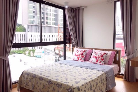 Condominio de 1 dormitorio en Watthana, Bangkok, Tailandia № 47715 - foto 3