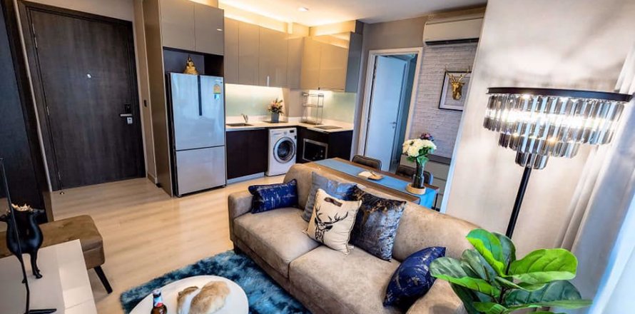 Condo in Bangkok, Thailand, 1 bedroom in The Signature by Urbano № 47716