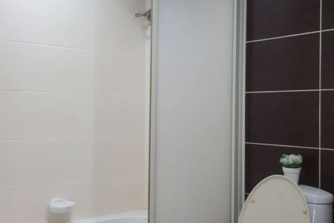 Condominio de 2 dormitorios en Watthana, Bangkok, Tailandia № 47714 - foto 12
