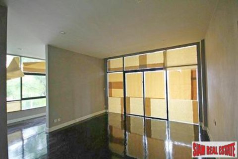 Chalet de 4 dormitorios en Bangkok, Tailandia № 202605 - foto 4