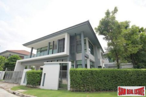 Villa à Bangkok, Thaïlande 4 chambres № 202605