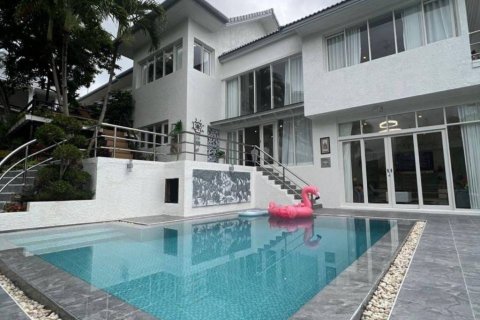 Villa in Kathu, Thailand 5 Schlafzimmer № 116313 - Foto 2