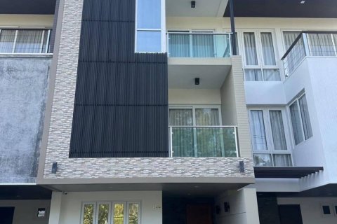 Haus in Phuket, Thailand 3 Schlafzimmer № 116315