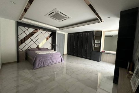 Casa de 3 dormitorios en Phuket, Tailandia № 116315 - foto 6