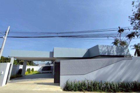 Casa de 3 dormitorios en Pattaya, Tailandia № 155774 - foto 3