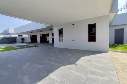 Casa de 3 dormitorios en Pattaya, Tailandia № 155774 - foto 4