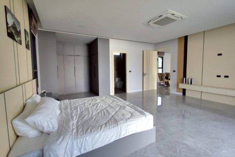 Casa de 3 dormitorios en Pattaya, Tailandia № 155774 - foto 24