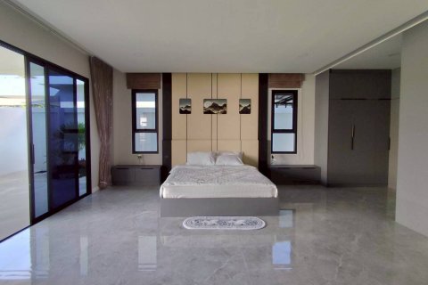 Casa de 3 dormitorios en Pattaya, Tailandia № 155774 - foto 19