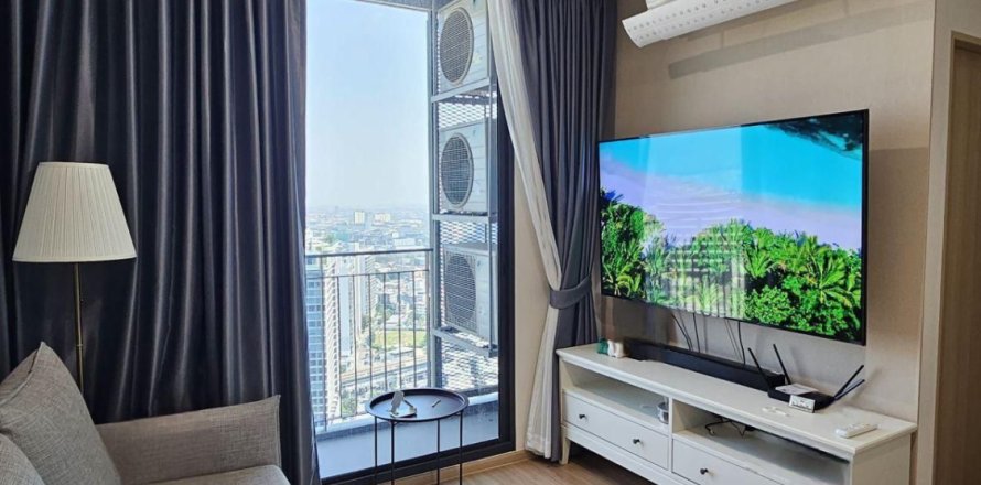 Condominio de 2 dormitorios en Phra Khanong, Bangkok, Tailandia № 163091