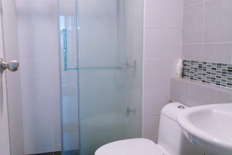 Condo à Bang Khen, Bangkok, Thaïlande, 2 chambres  № 171210 - photo 3