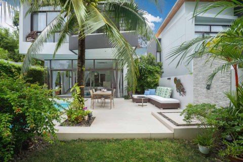 Chalet de 4 dormitorios en Rawai, Tailandia № 166279
