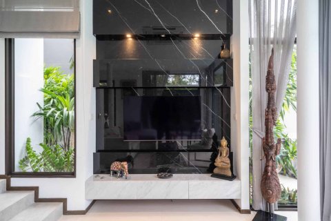 Chalet de 4 dormitorios en Rawai, Tailandia № 166279 - foto 30