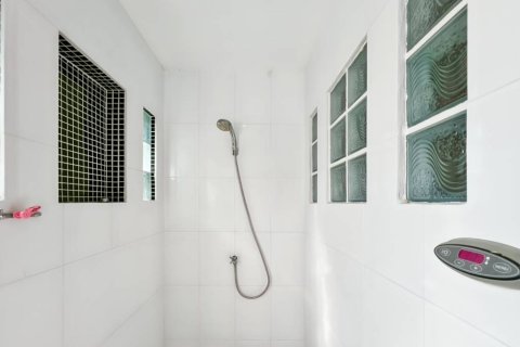 Chalet de 2 dormitorios en Hua Hin, Tailandia № 155758 - foto 7