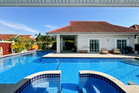 Chalet de 2 dormitorios en Hua Hin, Tailandia № 155758 - foto 10