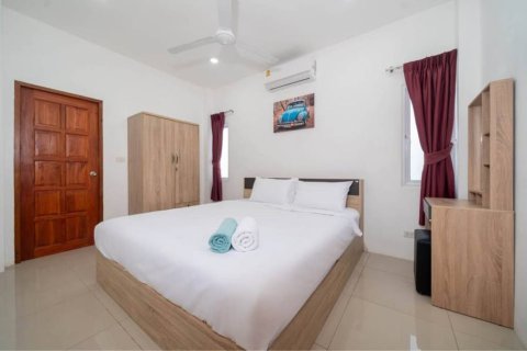 Chalet de 3 dormitorios en Phuket, Tailandia № 155759 - foto 7
