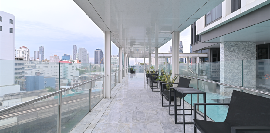 Condo in Bangkok, Thailand, 3 bedrooms № 189938