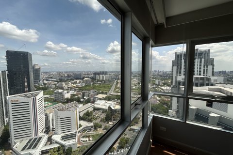 Condominio de 2 dormitorios en Huai Khwang, Bangkok, Tailandia № 147735 - foto 16
