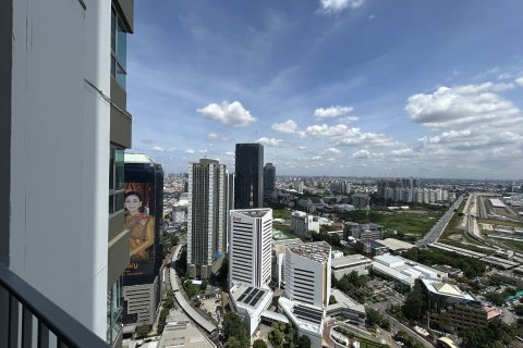 Condominio de 2 dormitorios en Huai Khwang, Bangkok, Tailandia № 147735 - foto 8