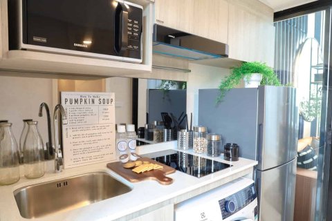 Condominio de 1 dormitorio en Bangkok, Tailandia № 203678 - foto 10