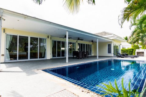 Chalet de 3 dormitorios en Hua Hin, Tailandia № 114035 - foto 3