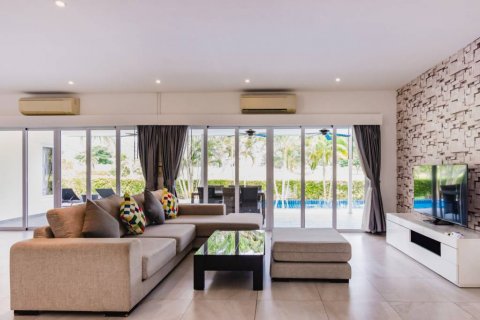 Chalet de 3 dormitorios en Hua Hin, Tailandia № 114035 - foto 7